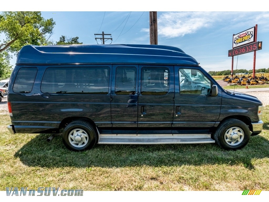 2011 E Series Van E350 XL Extended Passenger - Dark Blue Pearl Metallic / Medium Flint photo #9