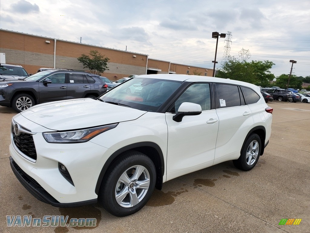 2020 Toyota Highlander Le Awd In Blizzard White Pearl Photo 4 514943