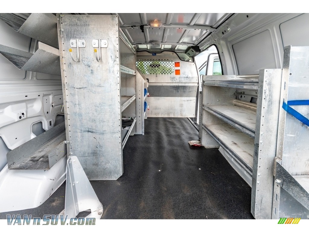 2012 E Series Van E150 Cargo - Oxford White / Medium Flint photo #23