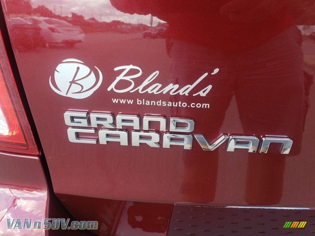 2017 Grand Caravan GT - Octane Red / Black photo #30