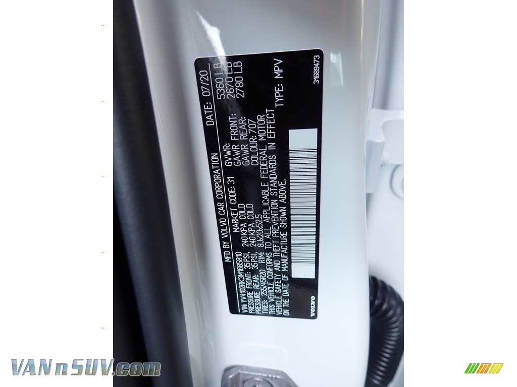 2021 XC60 T5 AWD Momentum - Crystal White Metallic / Charcoal photo #11