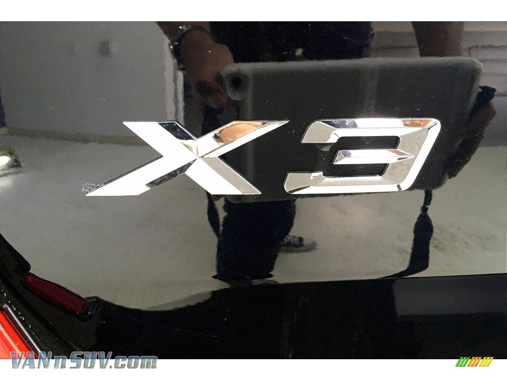 2021 X3 xDrive30i - Carbon Black Metallic / Black photo #16