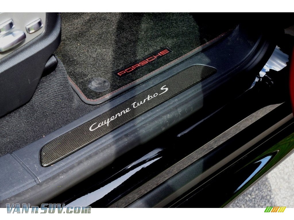 2014 Cayenne Turbo S - Jet Black Metallic / Black/Carrera Red photo #56