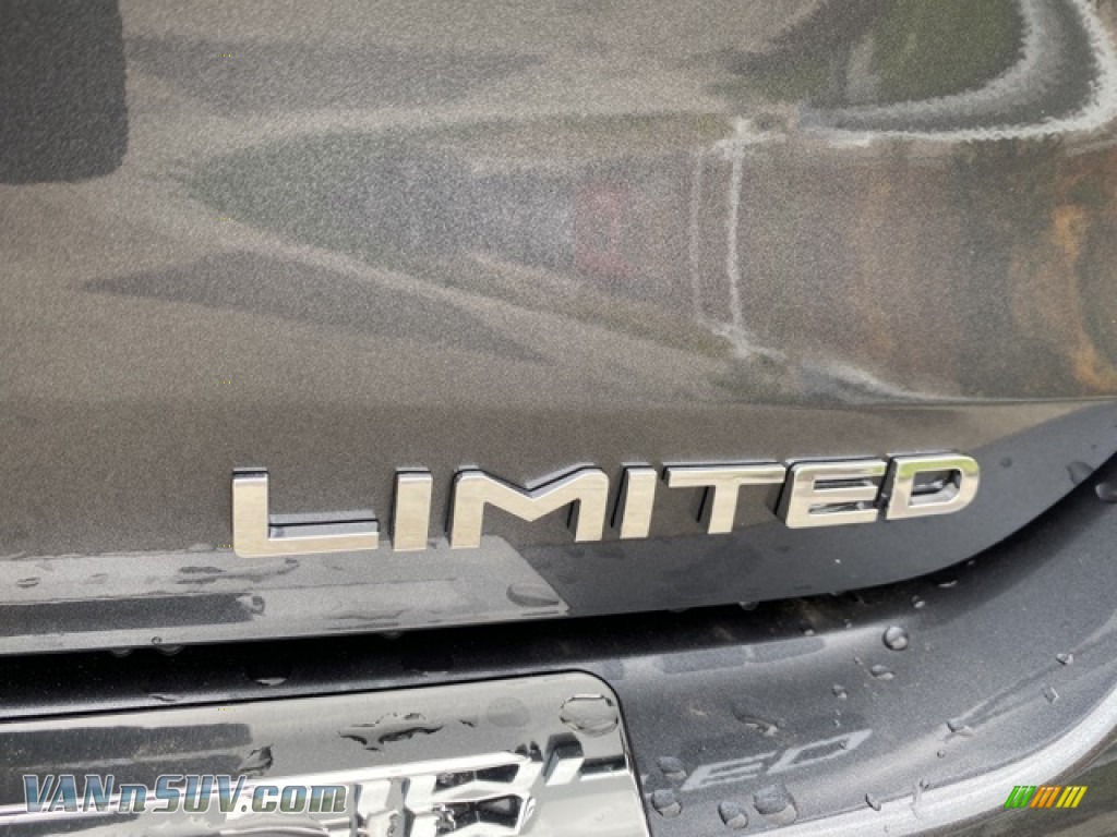 2021 Highlander Hybrid Limited AWD - Magnetic Gray Metallic / Graphite photo #31