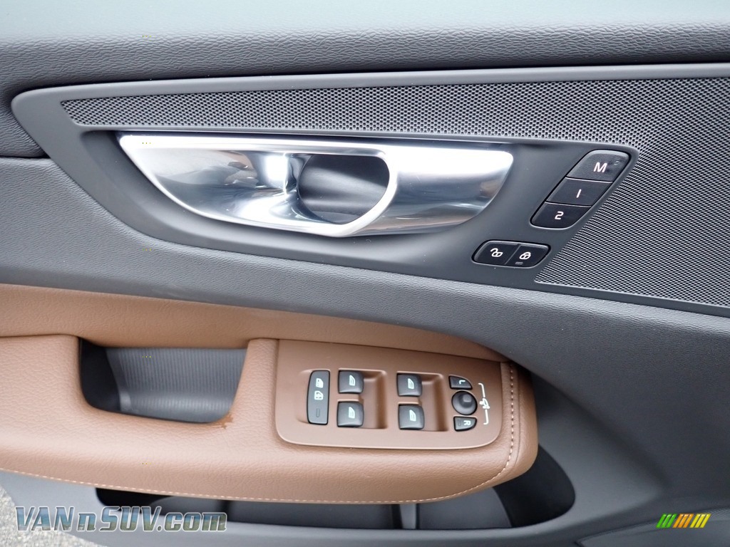 2021 XC60 T5 AWD Momentum - Osmium Grey Metallic / Maroon Brown/Charcoal photo #10