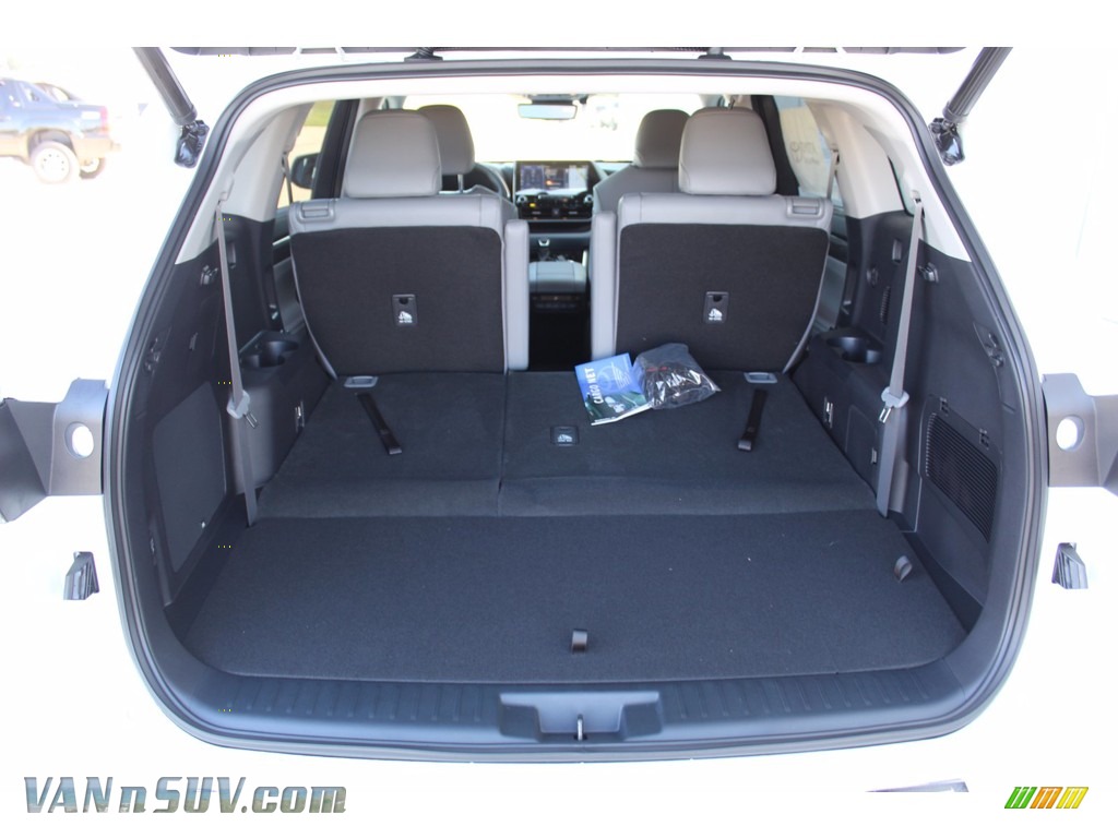 2021 Toyota Highlander Hybrid Platinum Interior