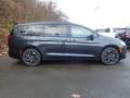 Chrysler Pacifica Hybrid Limited Brilliant Black Crystal Pearl photo #4