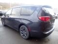 Chrysler Pacifica Hybrid Limited Brilliant Black Crystal Pearl photo #8