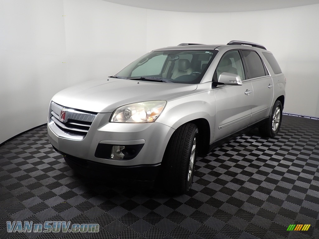 2007 Outlook XR AWD - Silver Pearl / Gray photo #9