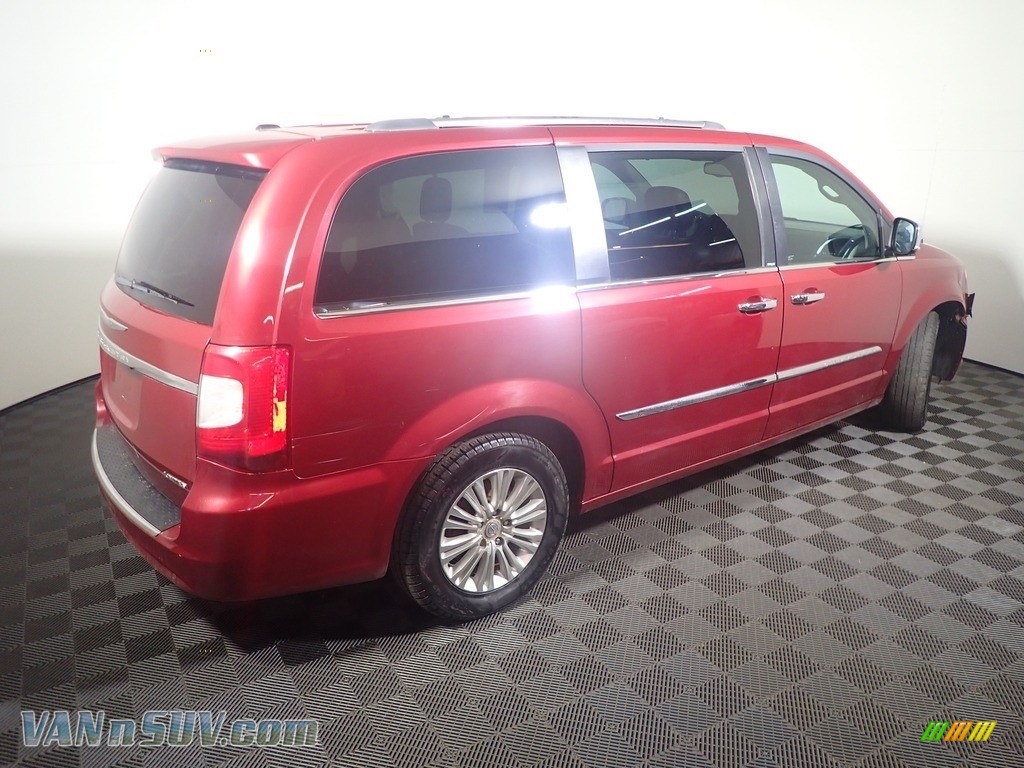 2012 Town & Country Limited - Deep Cherry Red Crystal Pearl / Black/Light Graystone photo #22