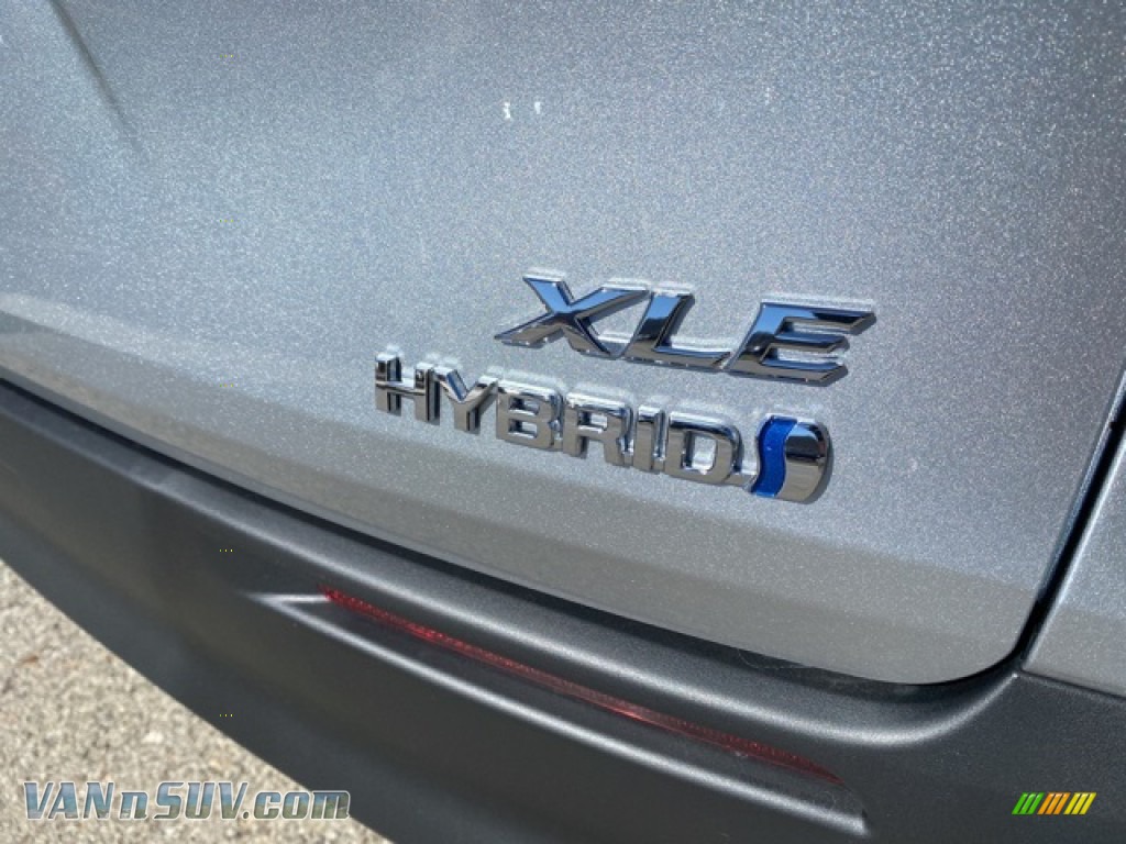 2021 Sienna XLE AWD Hybrid - Celestial Silver Metallic / Graphite photo #27