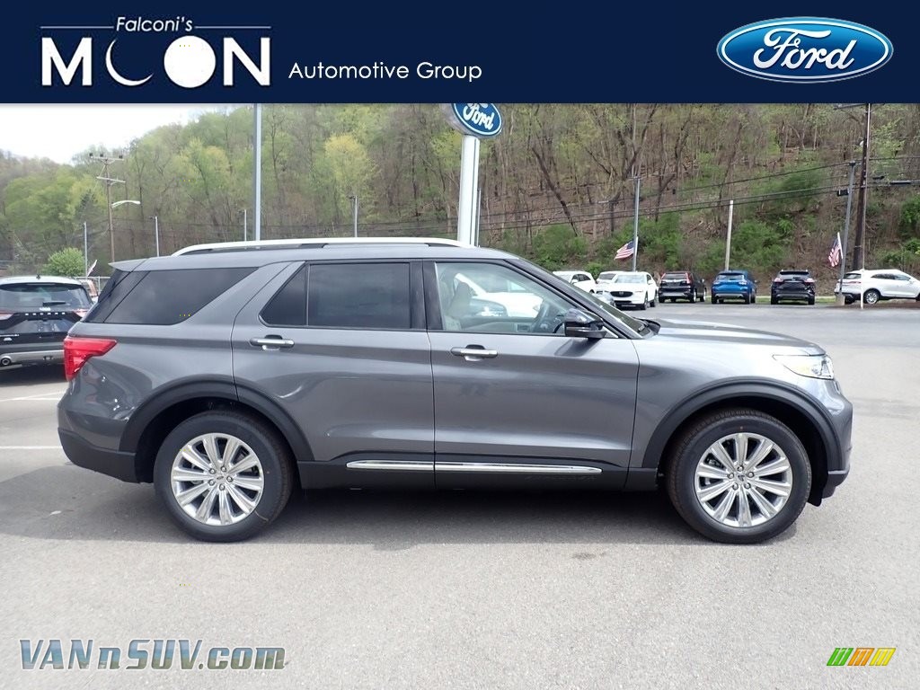 Carbonized Gray Metallic / Sandstone Ford Explorer Limited 4WD