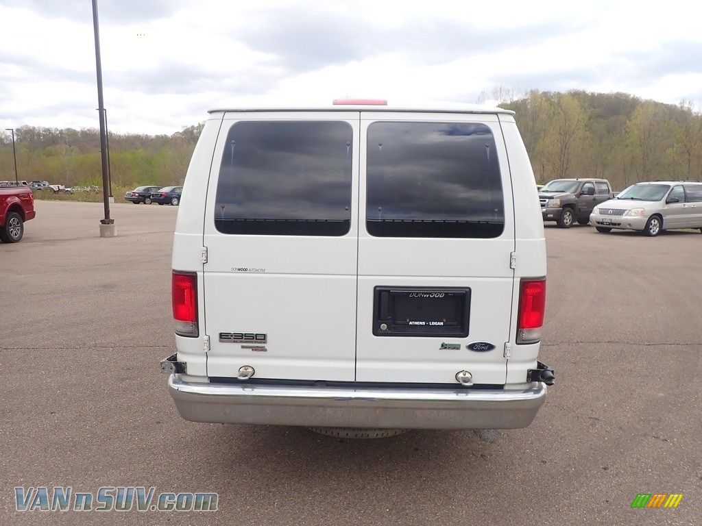 2013 E Series Van E350 XL Extended Passenger - Oxford White / Medium Flint photo #12