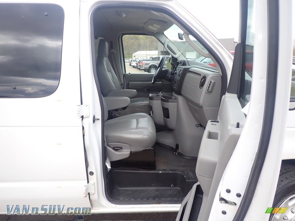 2013 E Series Van E350 XL Extended Passenger - Oxford White / Medium Flint photo #38
