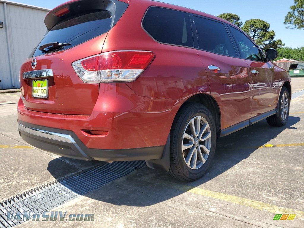 2014 Pathfinder S - Cayenne Red / Charcoal photo #3