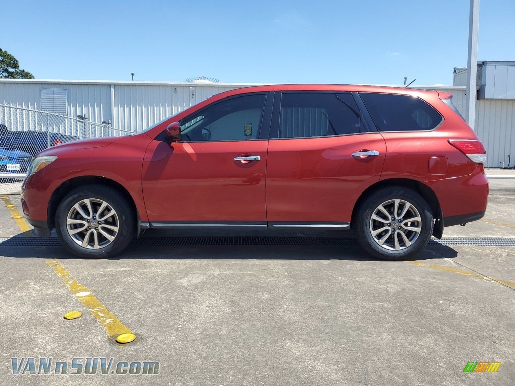 2014 Pathfinder S - Cayenne Red / Charcoal photo #4