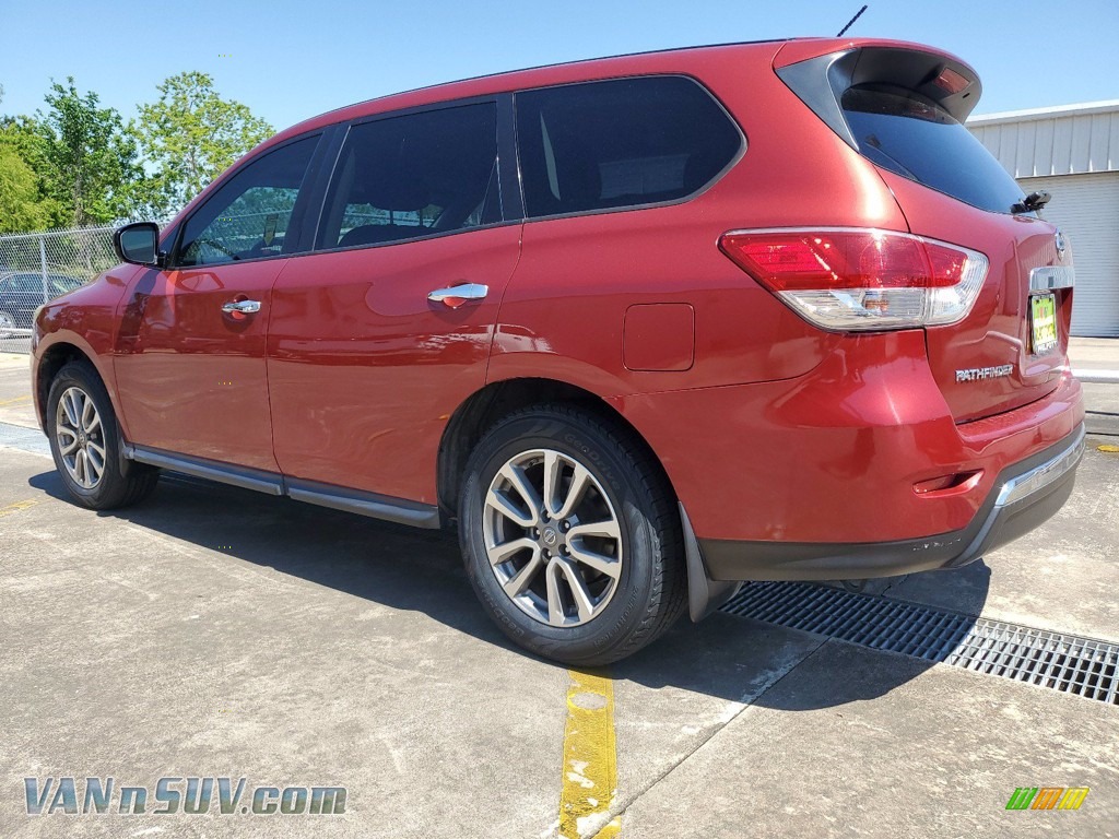 2014 Pathfinder S - Cayenne Red / Charcoal photo #8