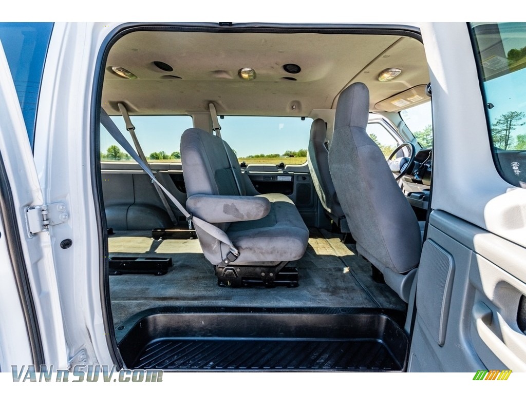 2013 E Series Van E350 XL Extended Passenger - Oxford White / Medium Flint photo #22