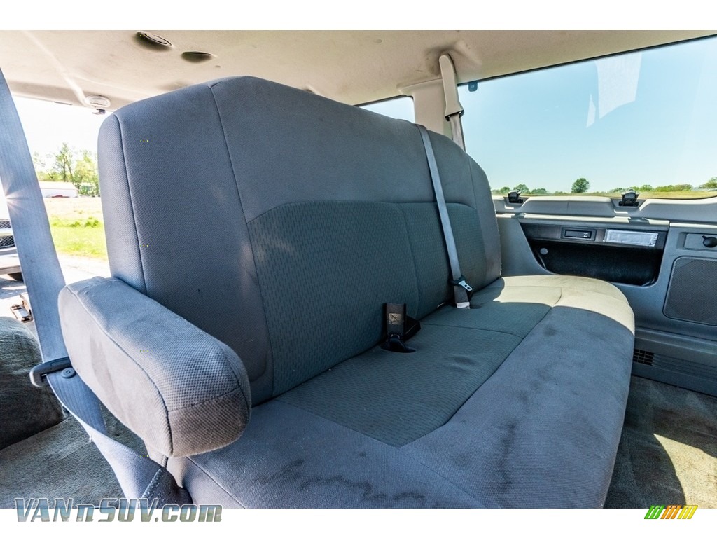 2013 E Series Van E350 XL Extended Passenger - Oxford White / Medium Flint photo #24