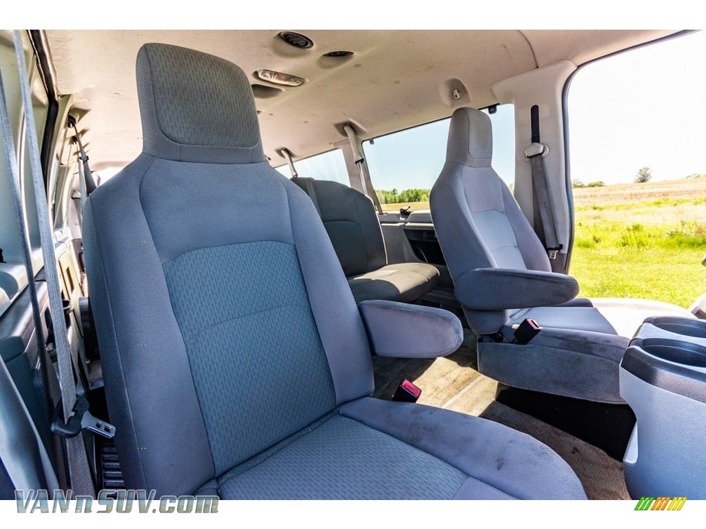 2013 E Series Van E350 XL Extended Passenger - Oxford White / Medium Flint photo #28