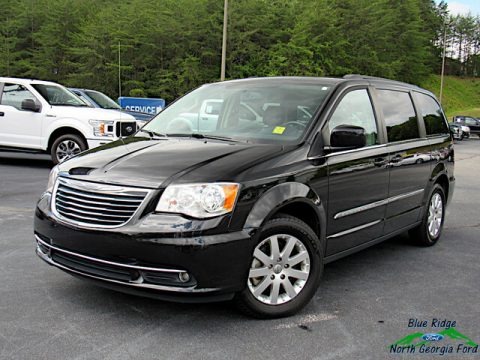 Brilliant Black Crystal Pearl 2015 Chrysler Town & Country Touring