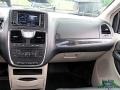 Chrysler Town & Country Touring Brilliant Black Crystal Pearl photo #18