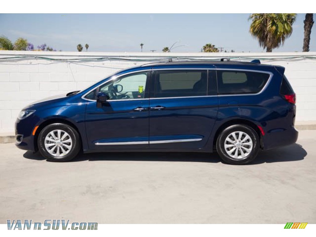 2017 Pacifica Touring L - Jazz Blue Pearl / Cognac/Alloy/Toffee photo #8