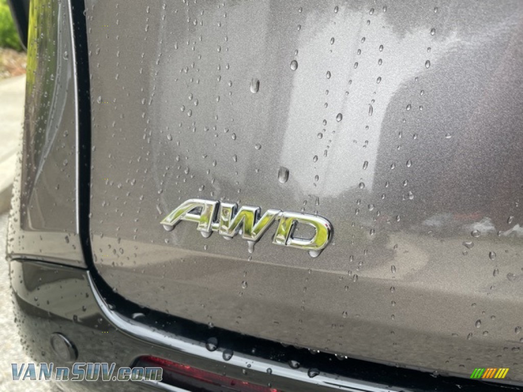 2021 Sienna Platinum AWD Hybrid - Predawn Gray Mica / Noble Brown photo #11