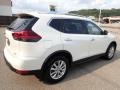 Nissan Rogue SV Pearl White Tricoat photo #6