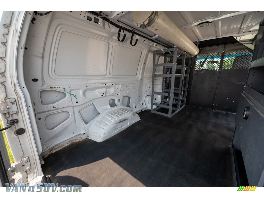 2012 E Series Van E150 Cargo - Oxford White / Medium Flint photo #25