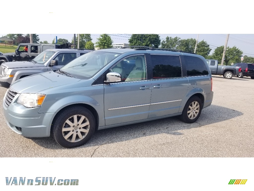 Clearwater Blue Pearl / Medium Pebble Beige/Cream Chrysler Town & Country Touring