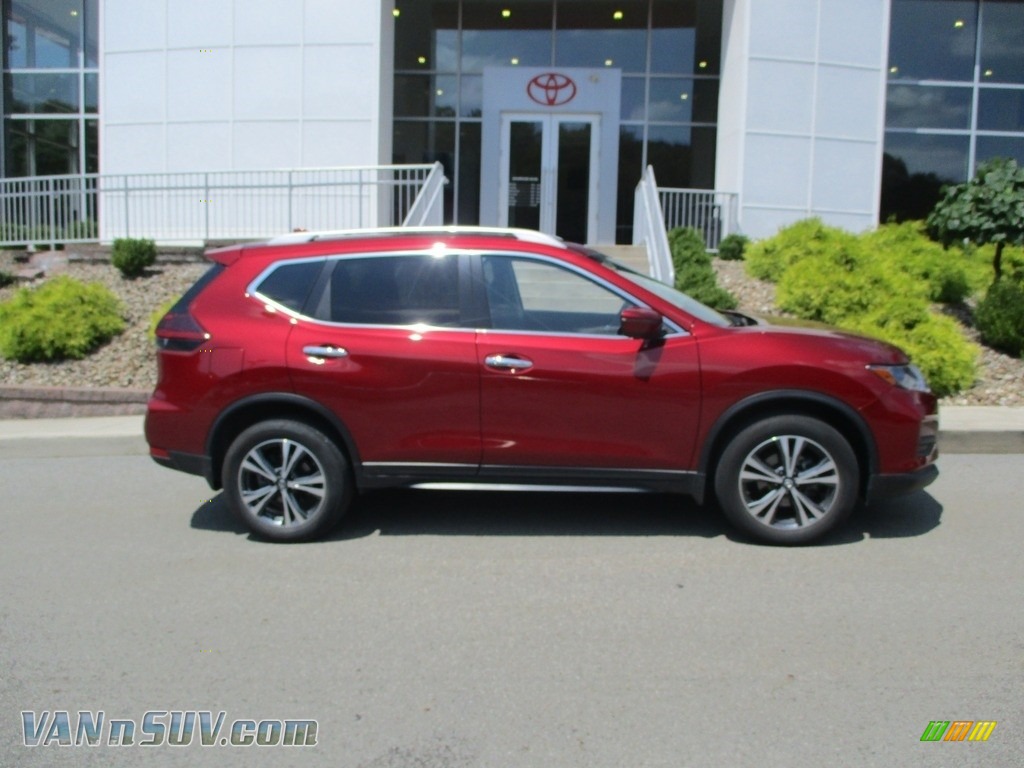 2019 Rogue SV AWD - Scarlet Ember / Charcoal photo #2
