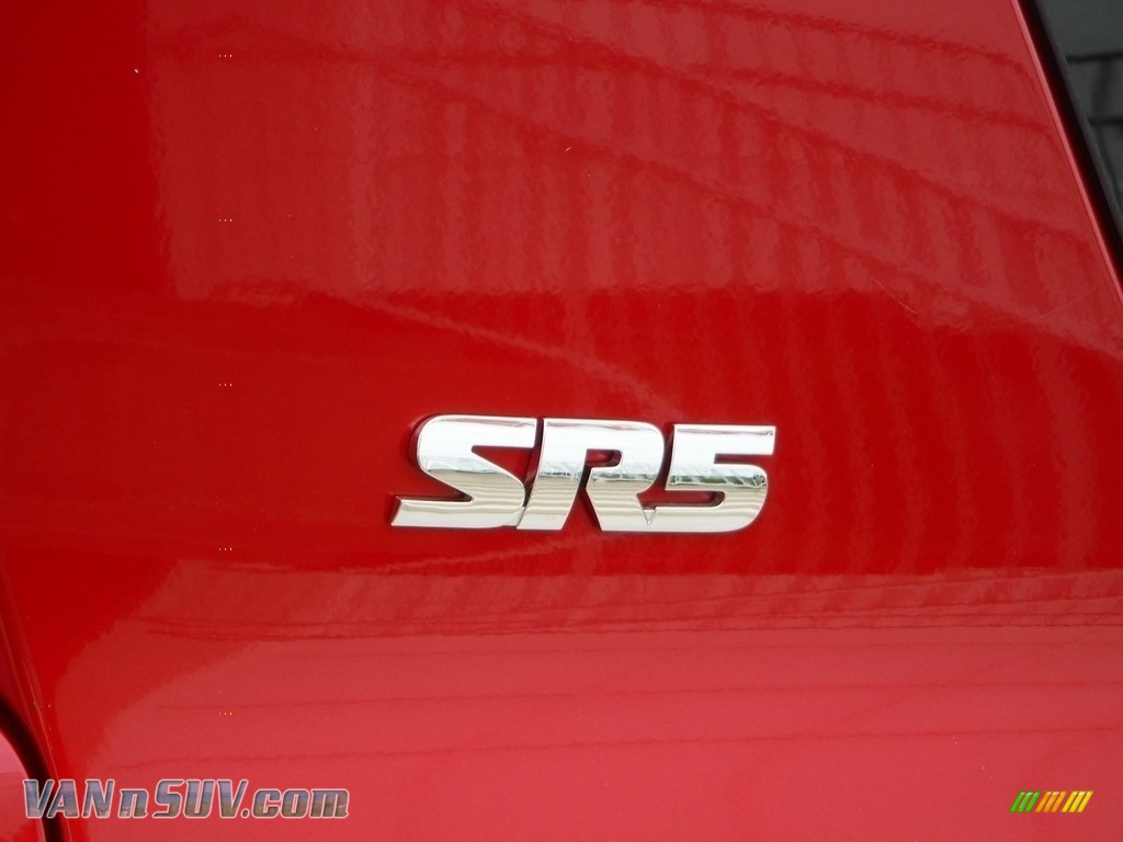 2019 4Runner SR5 Premium 4x4 - Barcelona Red Metallic / Graphite photo #14