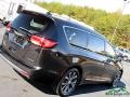 Chrysler Pacifica Limited Brilliant Black Crystal Pearl photo #30