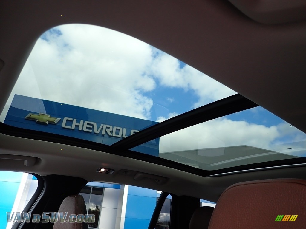 2019 XC90 T6 AWD Momentum - Crystal White Metallic / Maroon photo #24