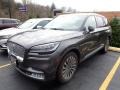 Lincoln Aviator Reserve AWD Magnetic Gray photo #1