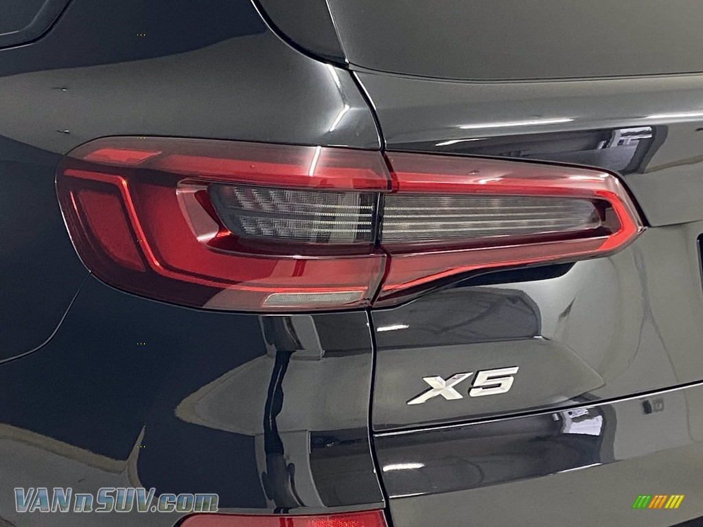 2019 X5 xDrive50i - Jet Black / Cognac photo #8