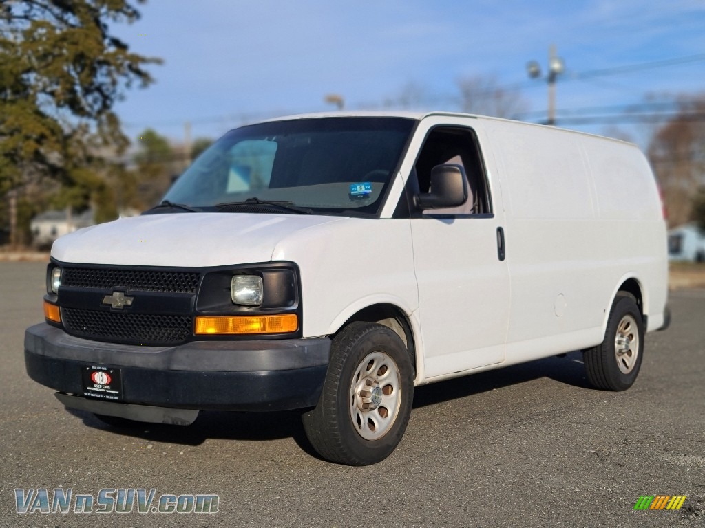 Summit White / Medium Pewter Chevrolet Express 1500 Work Van
