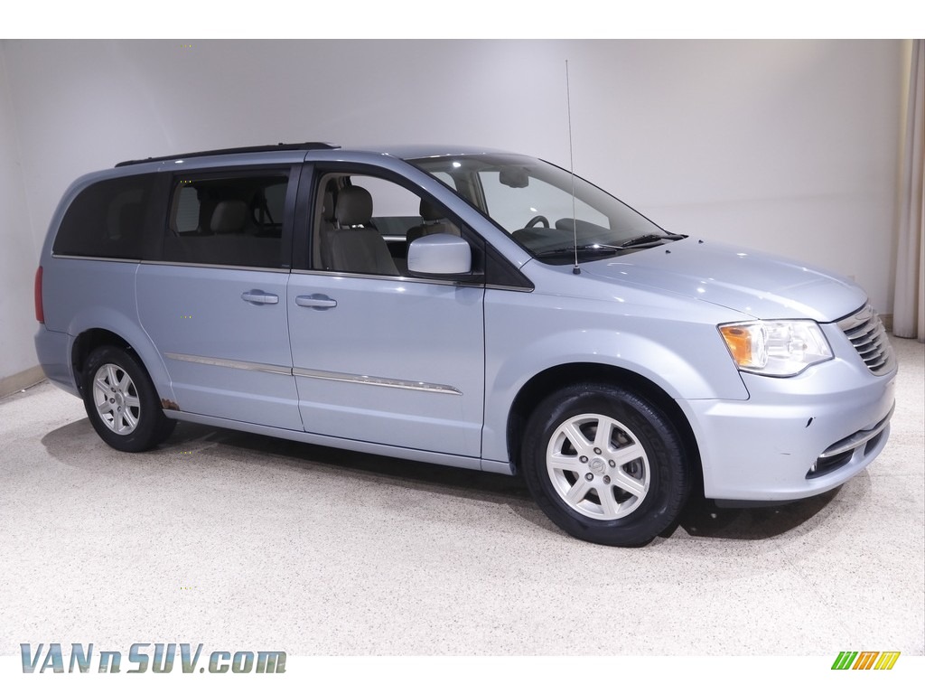 Crystal Blue Pearl / Black/Light Graystone Chrysler Town & Country Touring