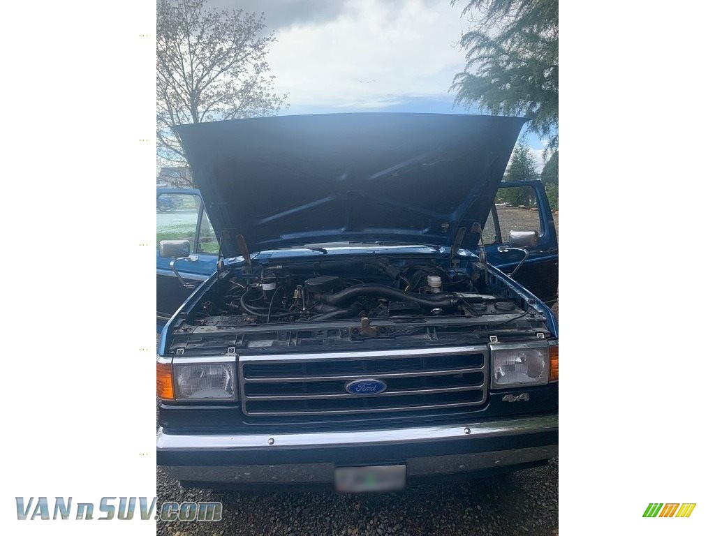 1989 Bronco XLT 4x4 - Bright Regatta Blue Metallic / Blue photo #9