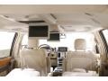 Chrysler Town & Country Limited Stone White photo #21
