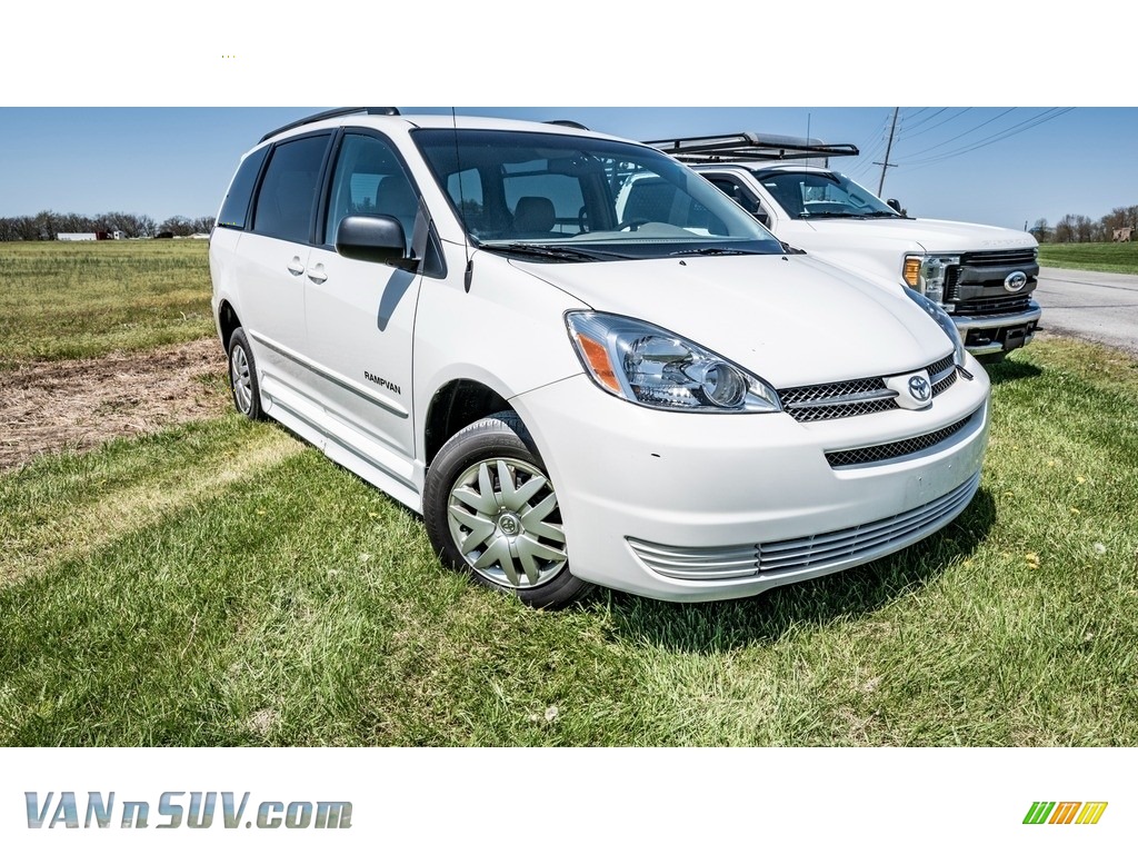 Natural White / Taupe Toyota Sienna LE