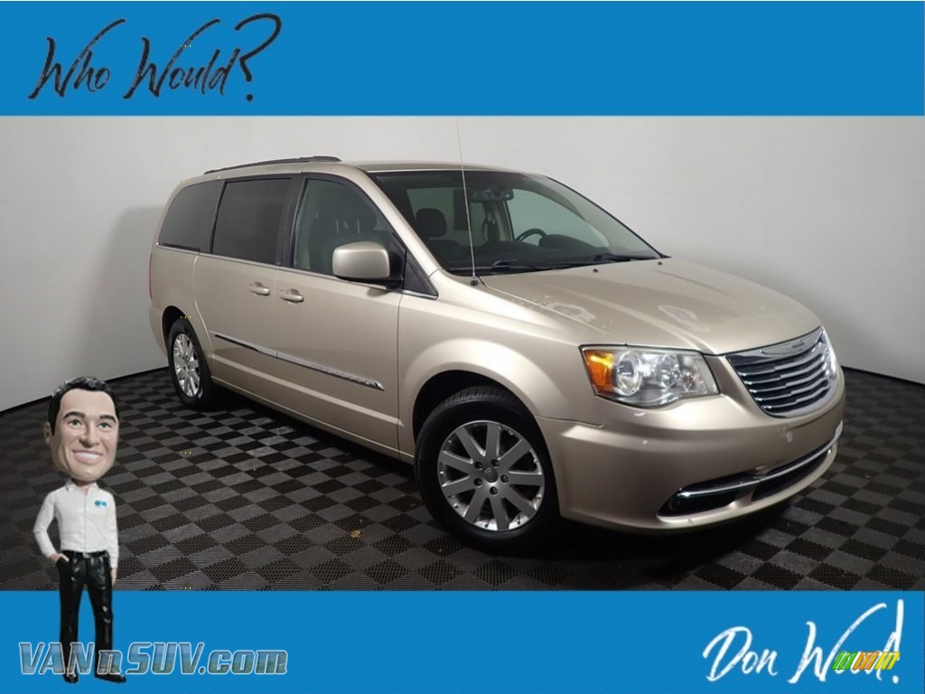 Cashmere Pearl / Black/Light Graystone Chrysler Town & Country Touring