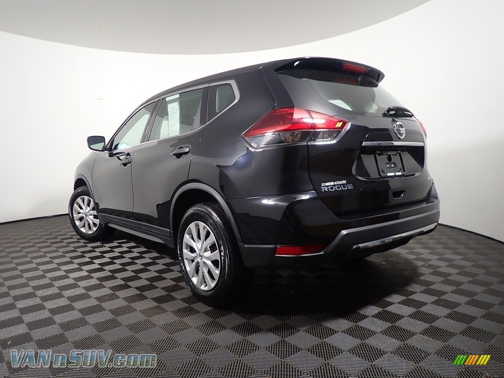 2020 Rogue S AWD - Magnetic Black Pearl / Charcoal photo #12