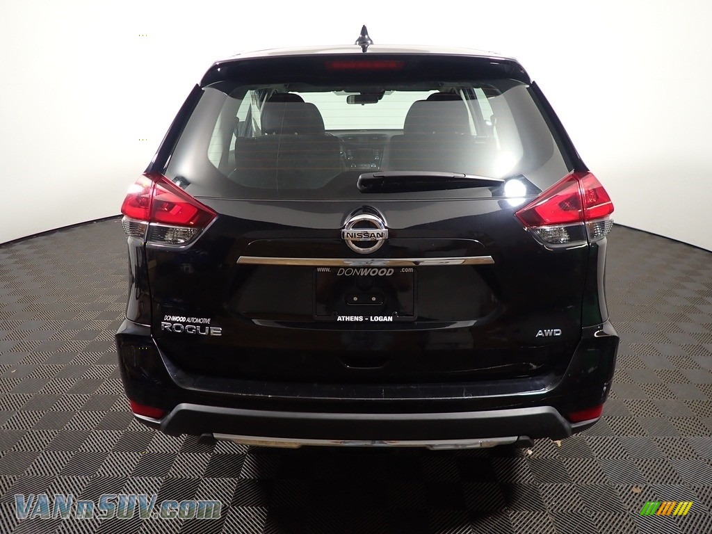 2020 Rogue S AWD - Magnetic Black Pearl / Charcoal photo #14