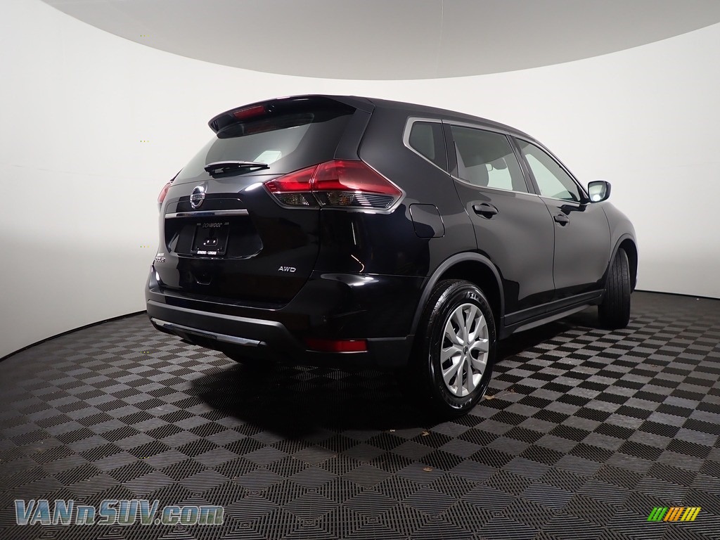 2020 Rogue S AWD - Magnetic Black Pearl / Charcoal photo #17