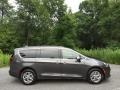 Chrysler Pacifica Limited AWD Granite Crystal Metallic photo #5