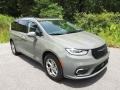 Chrysler Pacifica Limited AWD Ceramic Gray photo #4