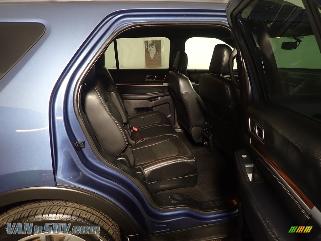 2019 Explorer Limited 4WD - Blue Metallic / Medium Black photo #40
