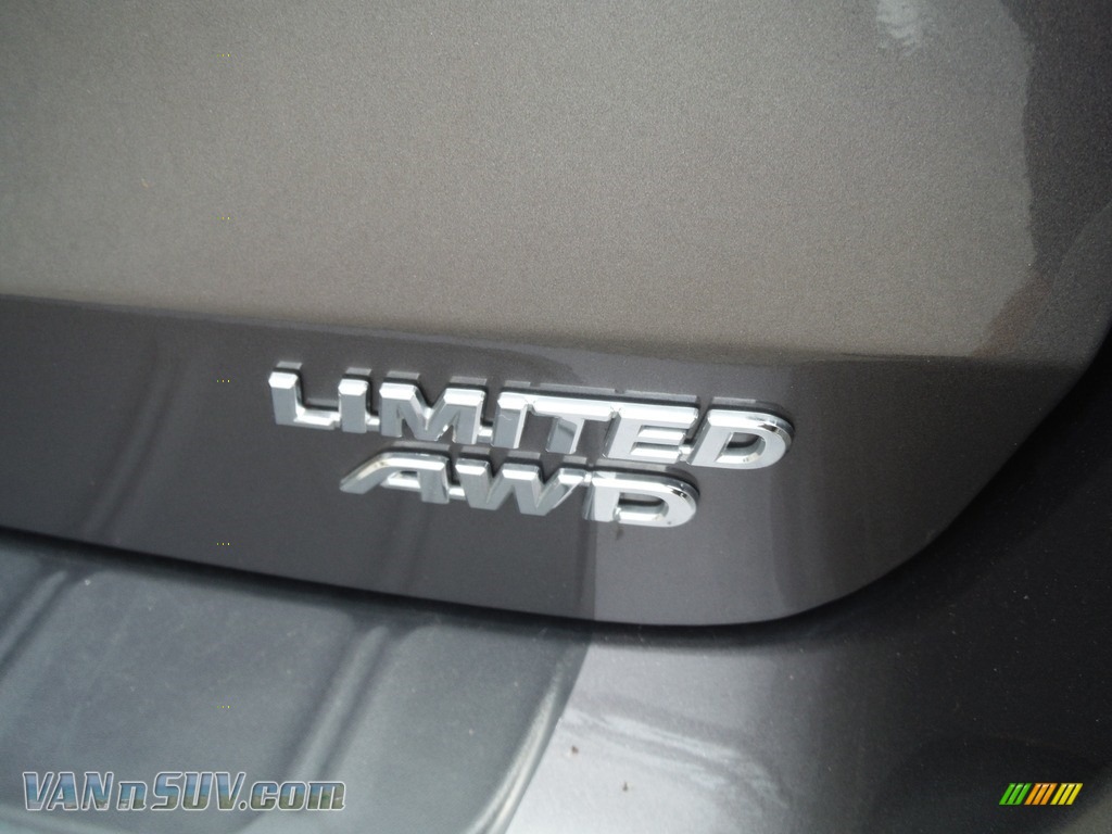 2020 Sienna Limited AWD - Predawn Gray Mica / Ash photo #13